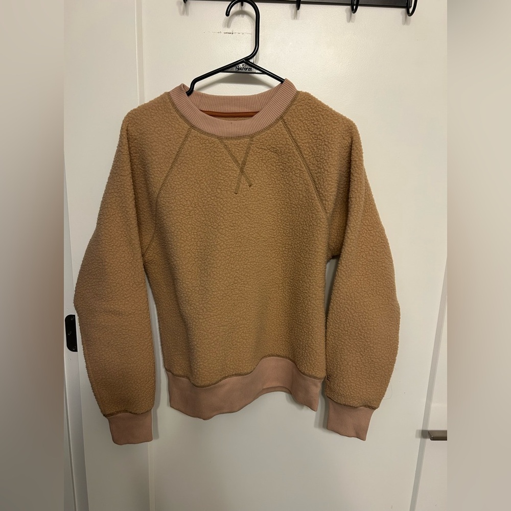 Everlane ReNew Fleece Raglan Sweatshirt